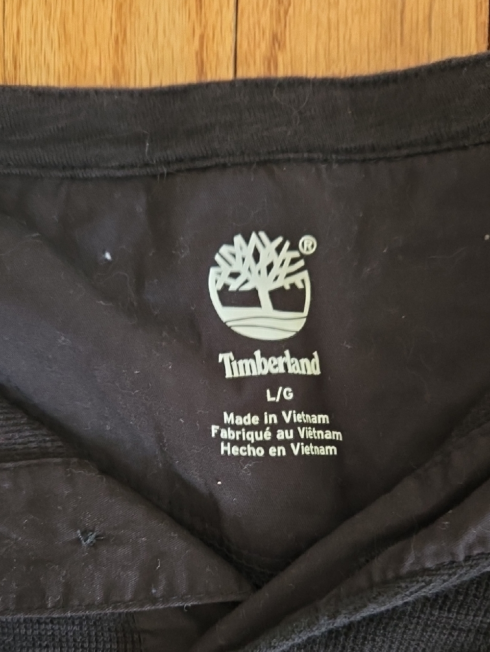 Men's Timberland Black Thermal Henley Shirt Size Large - Picture 2 of 3